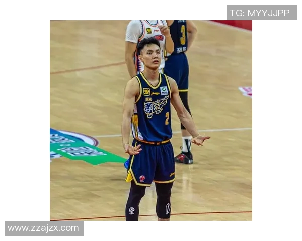 徐杰虽得18分苦撑后场胡明轩手感全无仅得4分难助球队逆转